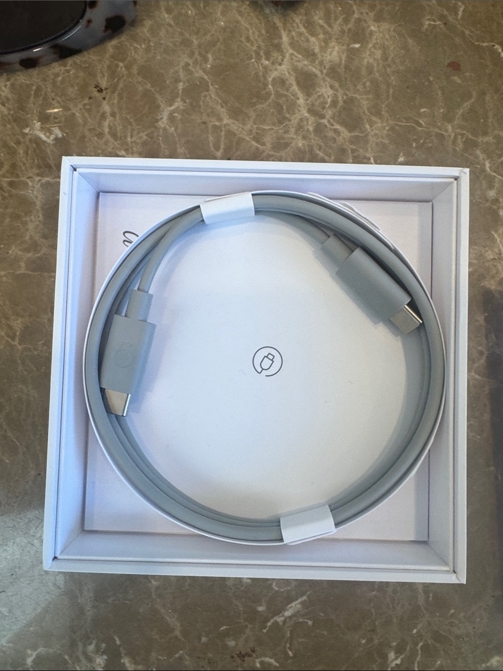 Oura Silver Smart Ring — Oura Ring 4 - Picture 3 of 4